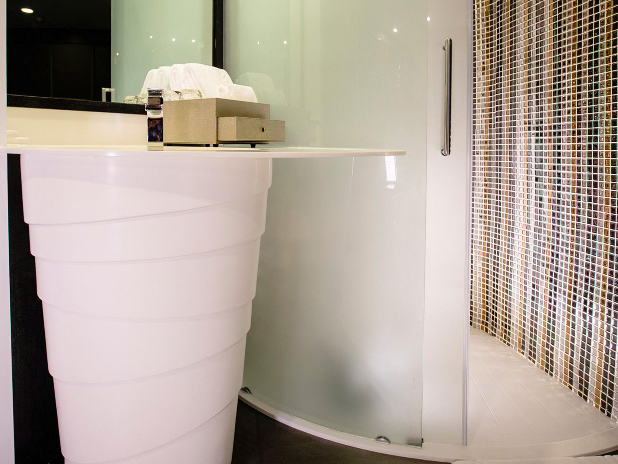Azure Hotel Патая Екстериор снимка
