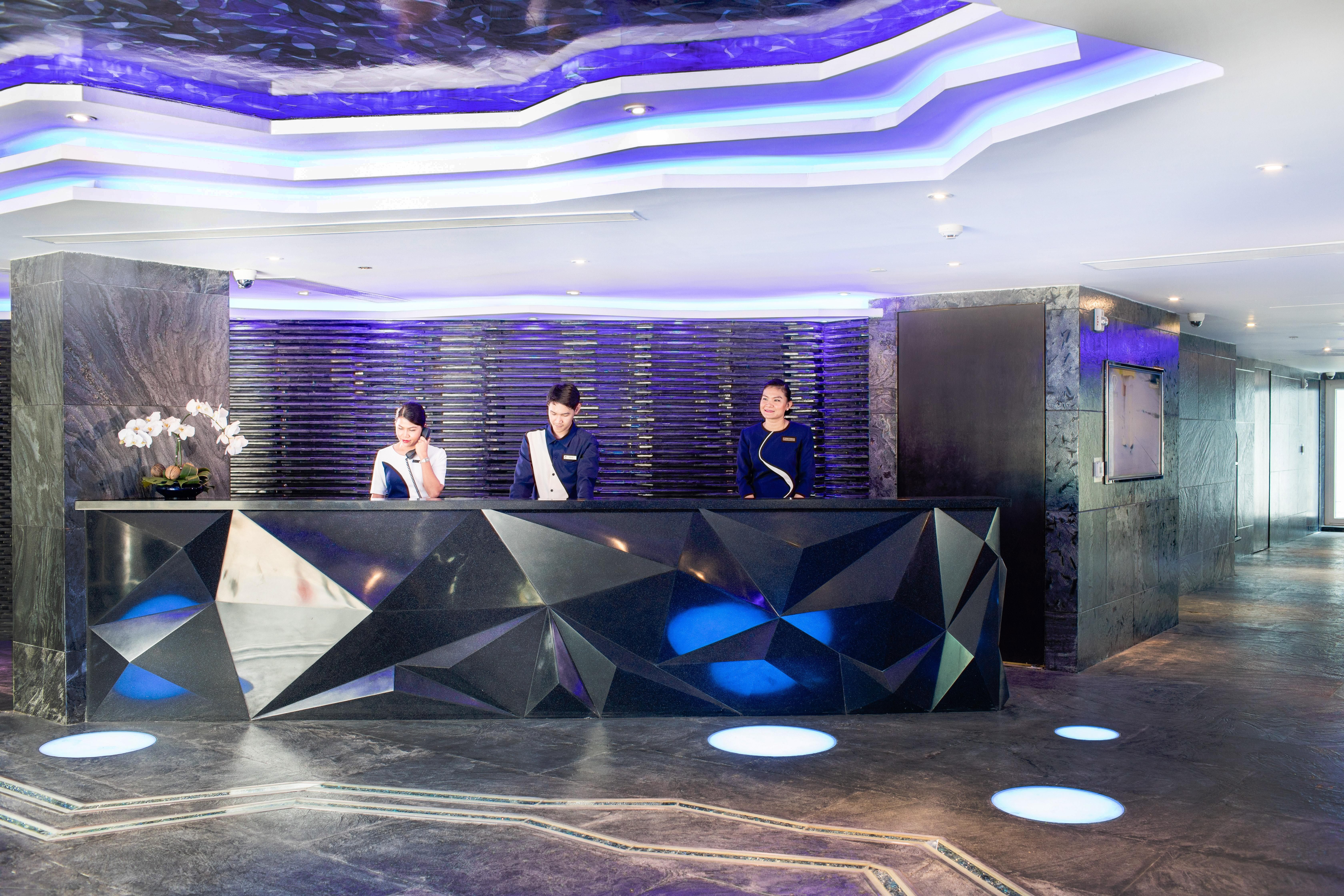 Azure Hotel Патая Екстериор снимка