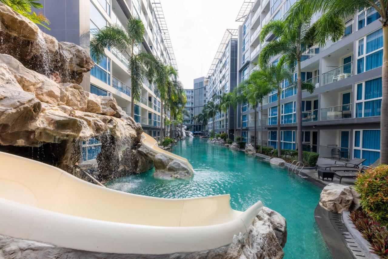 Azure Hotel Патая Екстериор снимка