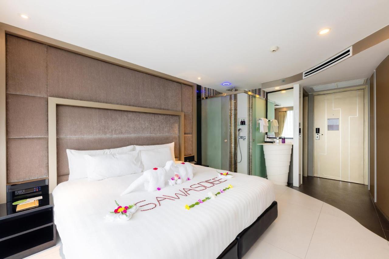 Azure Hotel Патая Екстериор снимка