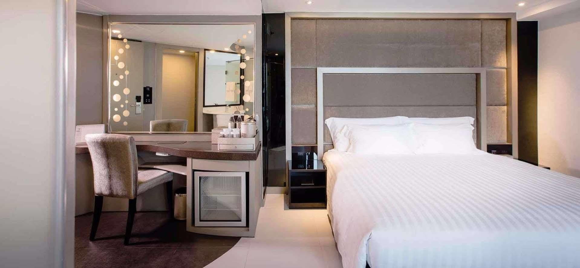 Azure Hotel Патая Екстериор снимка