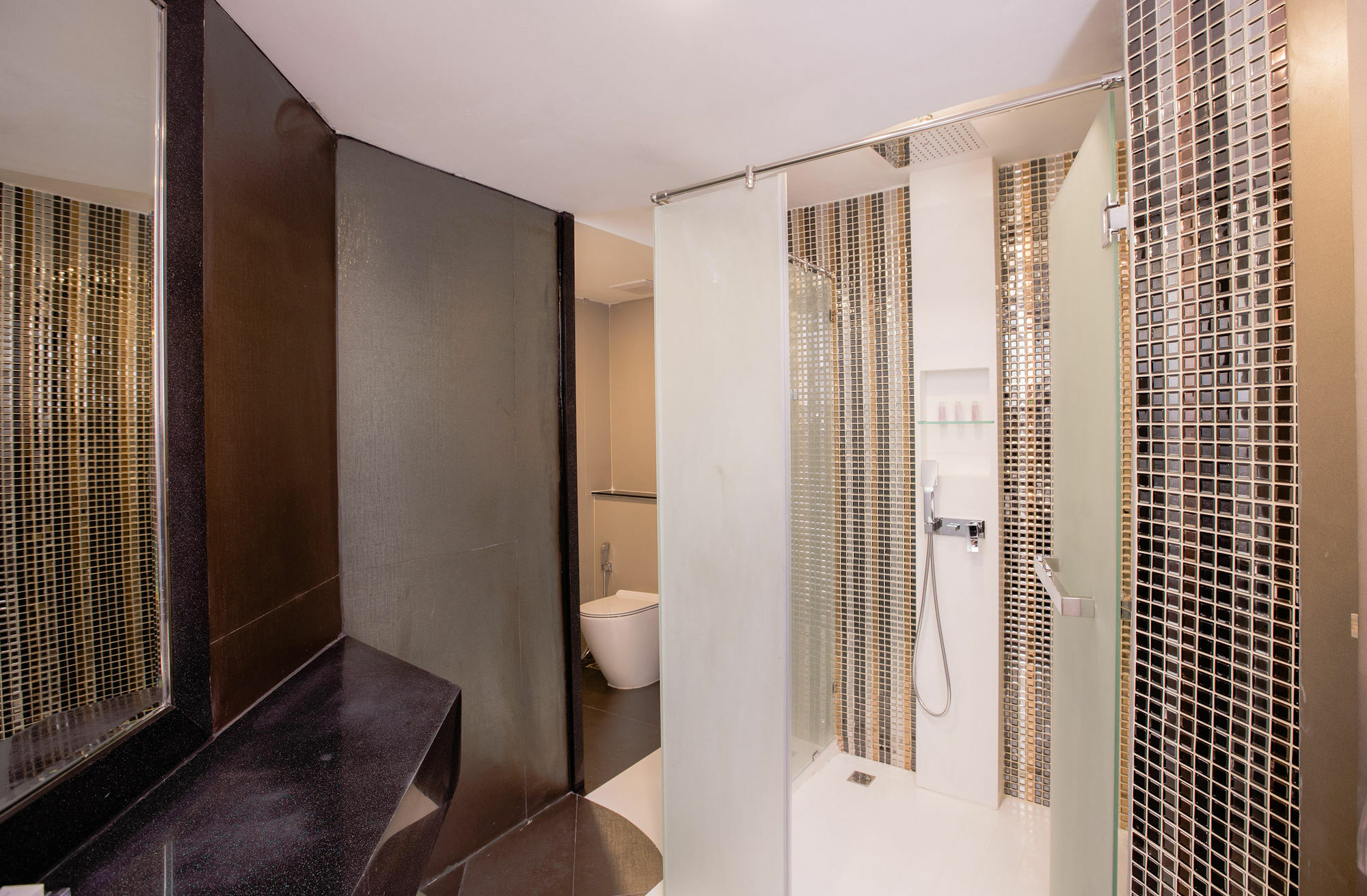 Azure Hotel Патая Екстериор снимка